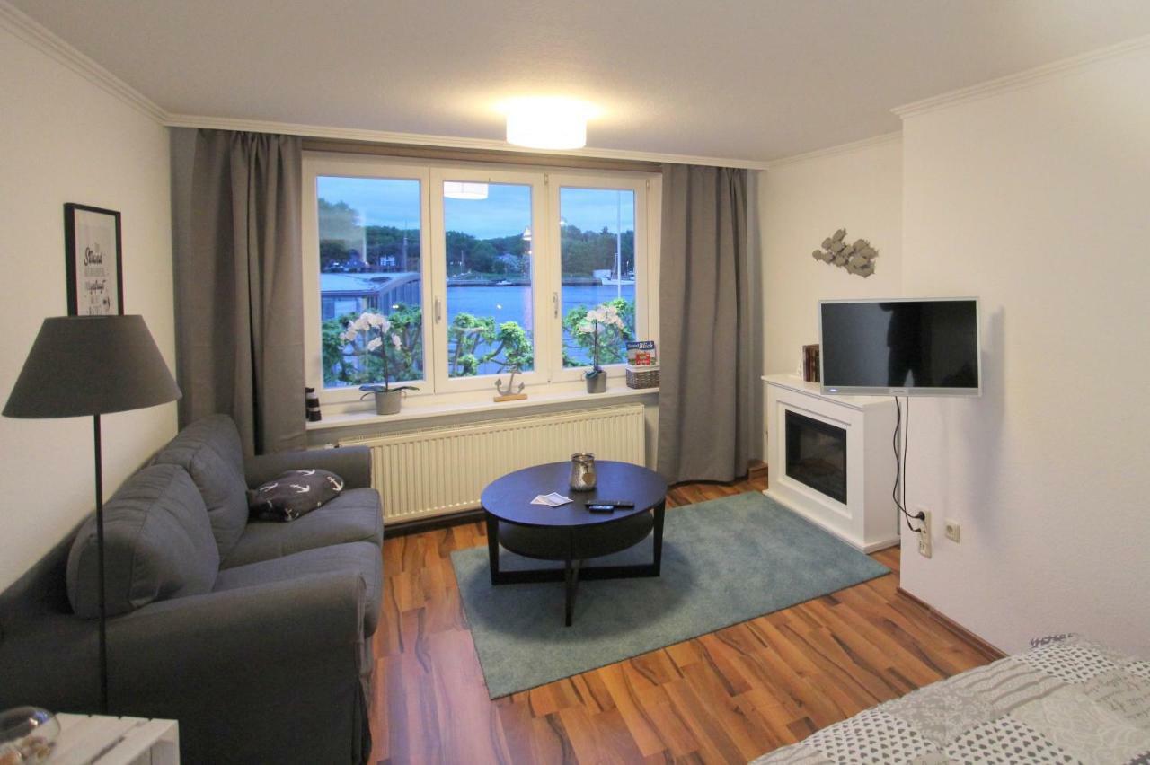 Pematra Haus Waterkant - Fewo Koje Lubeck Ngoại thất bức ảnh